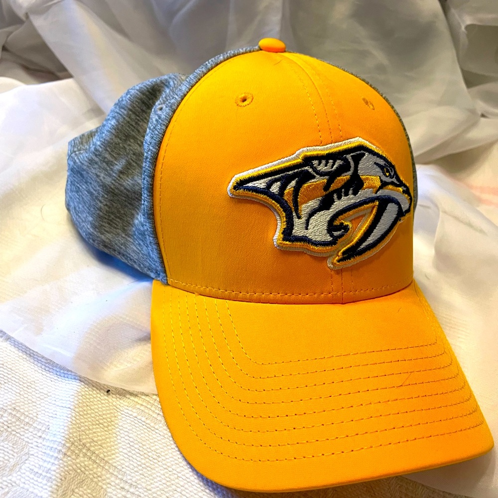 Fanatics Pro M/L flex hat.
